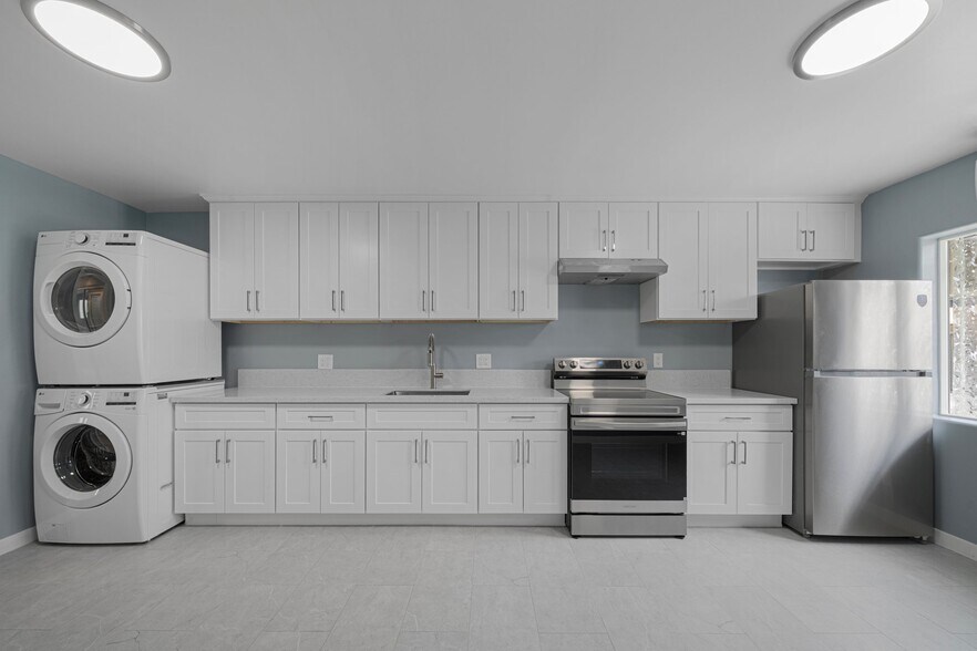 Building Photo - 808 St Louis Ave