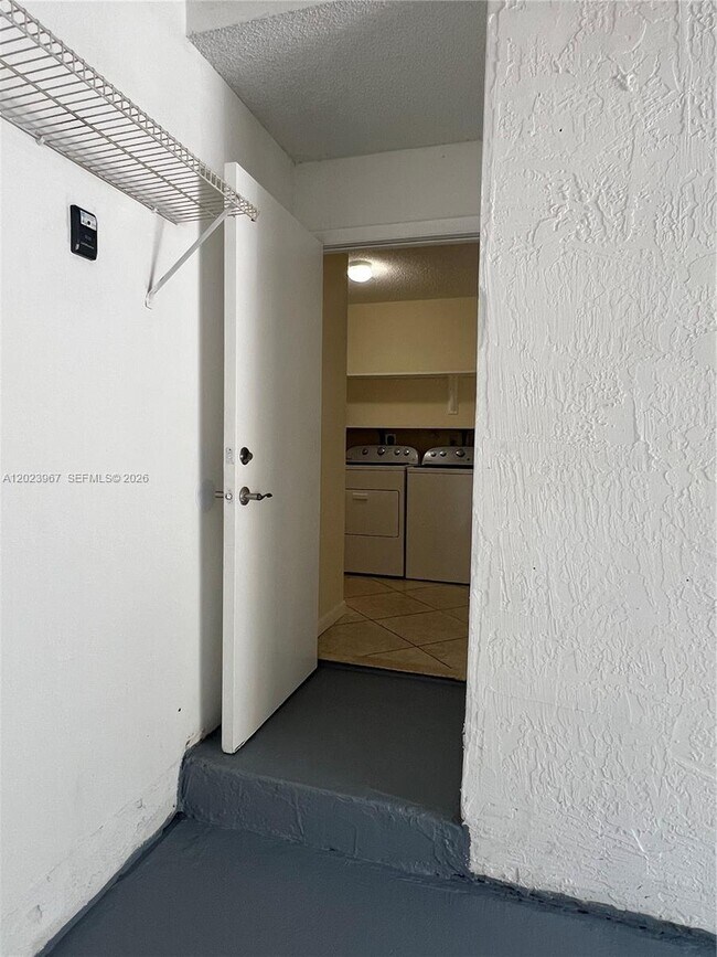 Building Photo - 16373 Malibu Dr