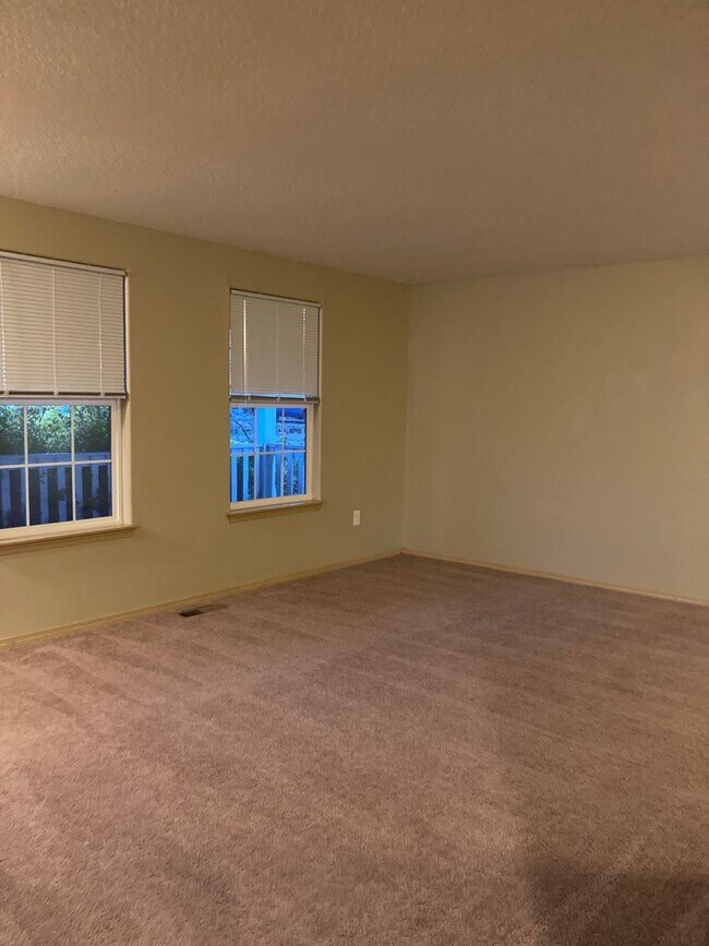 Building Photo - 2 Story Home in Lafayette - Showings Start 4/2