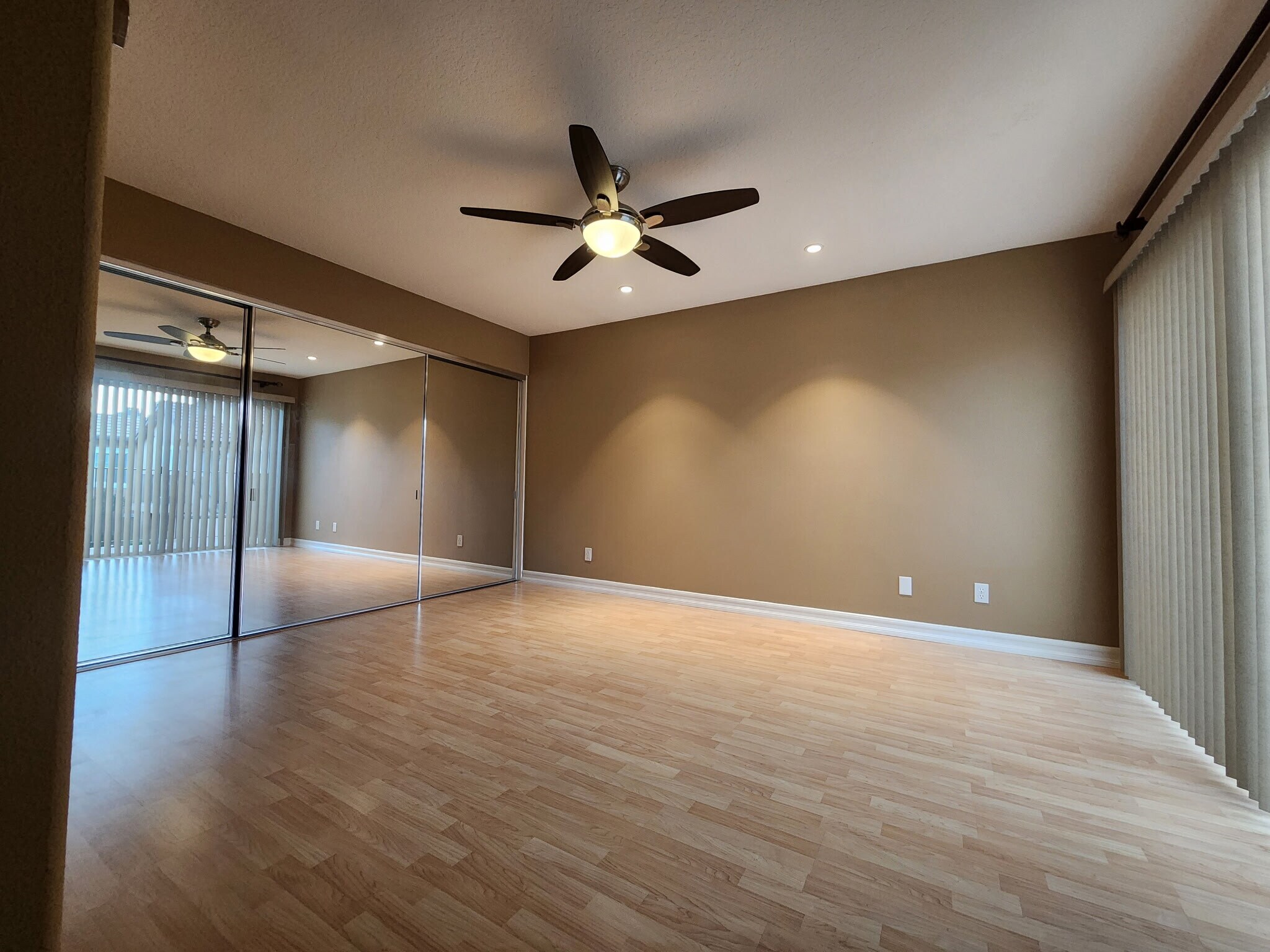 Master Bedroom - 8040 E Snapdragon Ln
