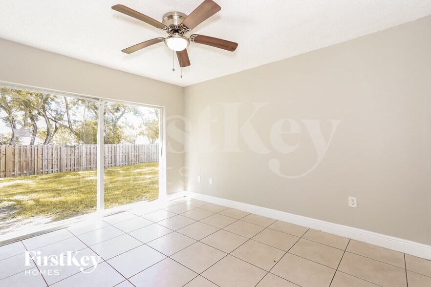 Building Photo - 27040 SW 119th Ct