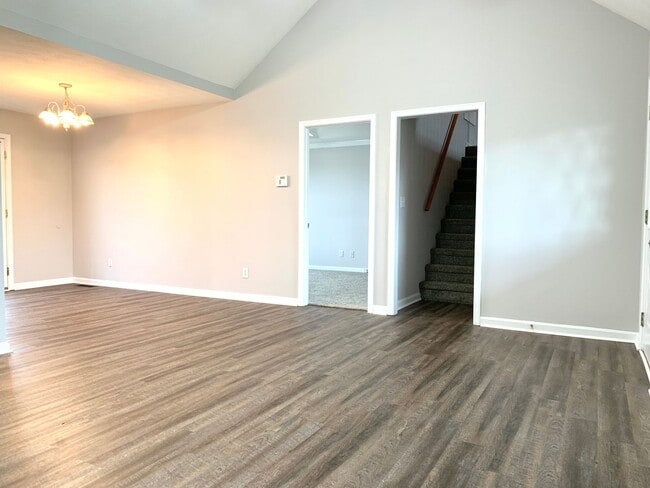 Building Photo - 3794 Bret Dr