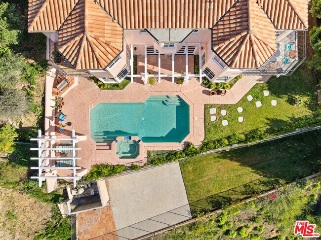 Building Photo - 1415 Cuesta Linda Dr