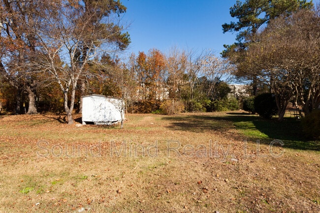 Building Photo - 704 Joyner St