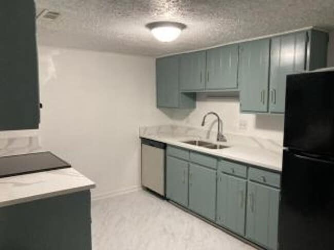 Building Photo - Call Sabrina Thomas at 757-767-0767 for more information