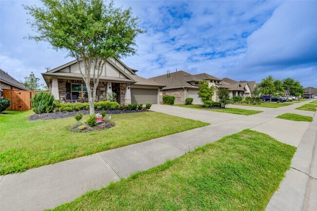 Building Photo - 13026 Sheildaig St