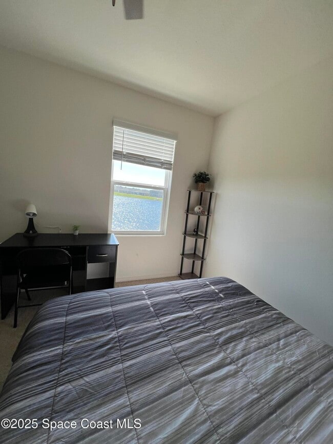 Building Photo - 976 Trinity St