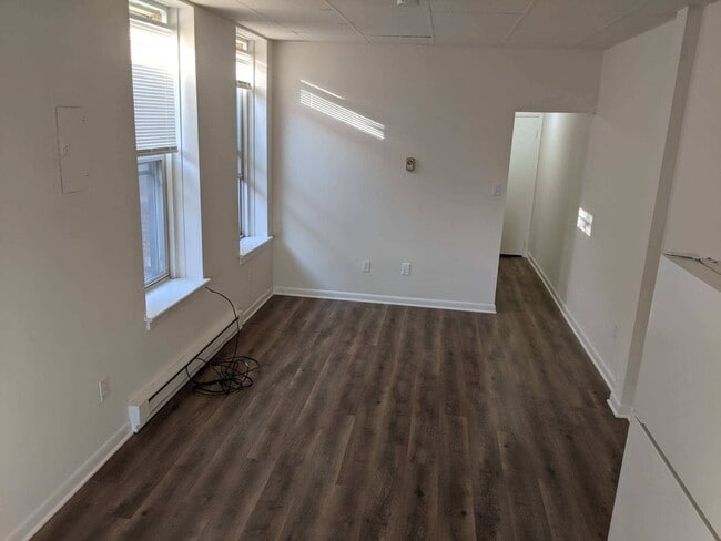 Livingroom - 1617 N 3rd St