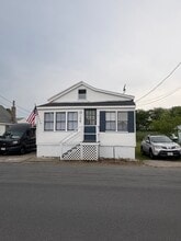 Building Photo - 104 Cable Ave