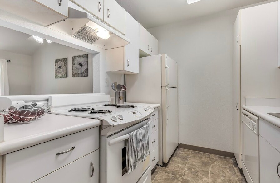 Kitchen - 95-664 Wikao St