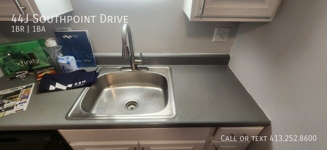 Building Photo - 44 Southpoint Dr