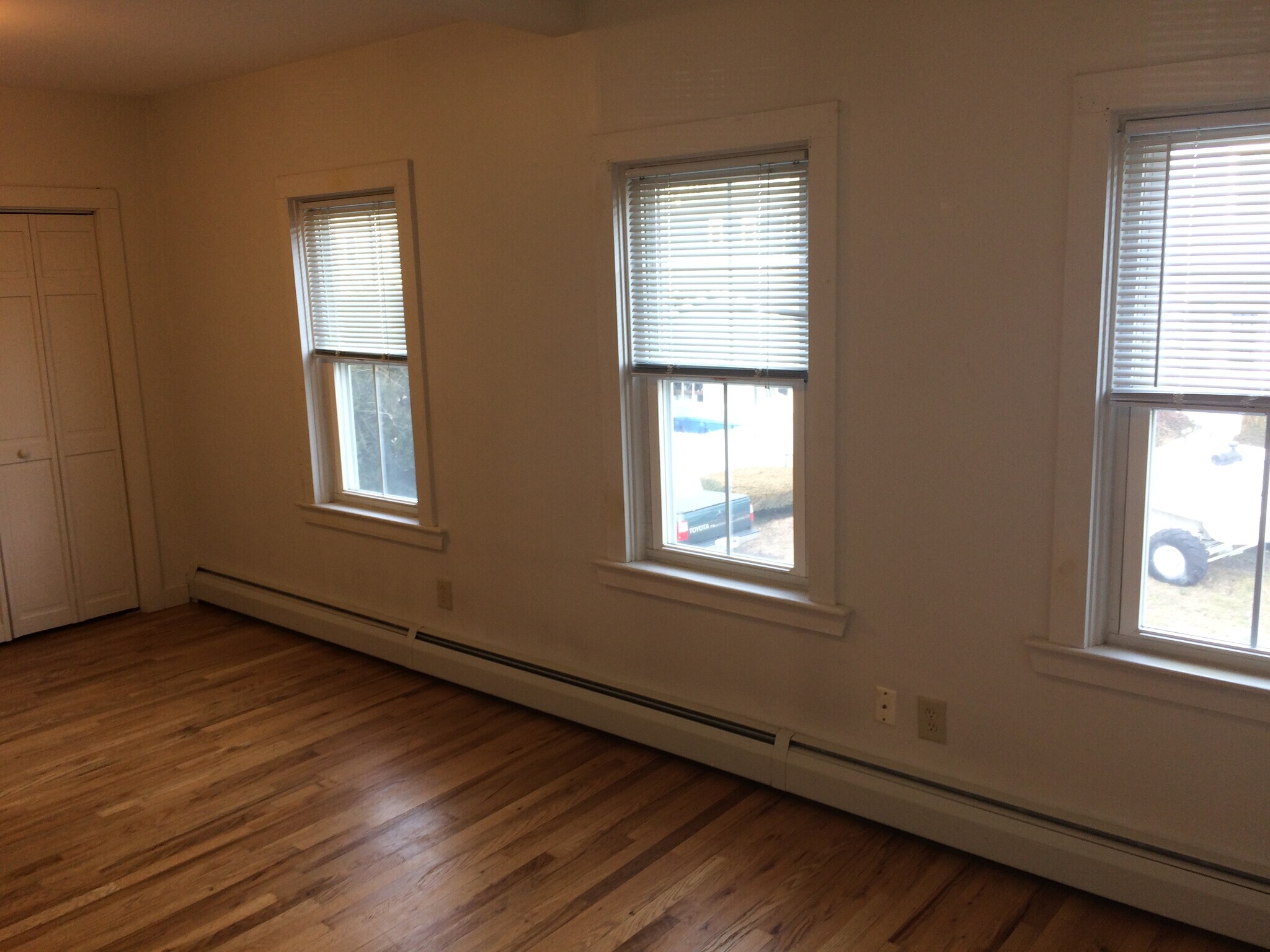 Building Photo - 97 Mawney St