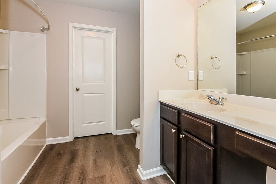 Building Photo - 481 Scotland Dr