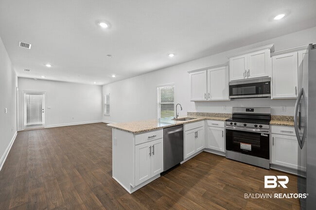 Building Photo - 13390 Shea Cir