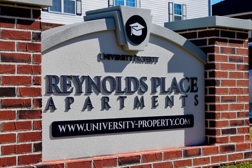 Reynolds Place Apartments 19111923 Spring Garden St Greensboro NC