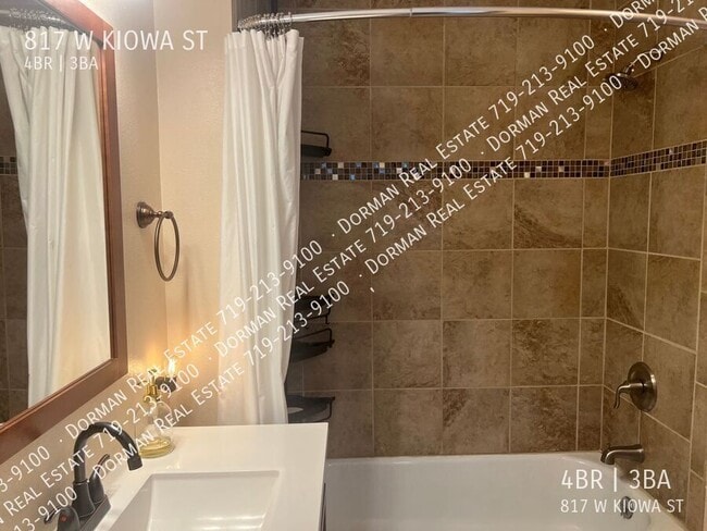 Building Photo - 817 W Kiowa St