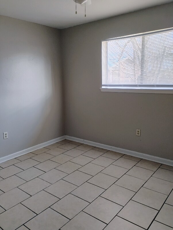 Building Photo - 1644 Lake Calais Ct