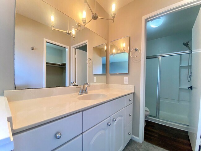 Building Photo - Homey 3-Bedroom 2-Bathroom Home for Rent -...
