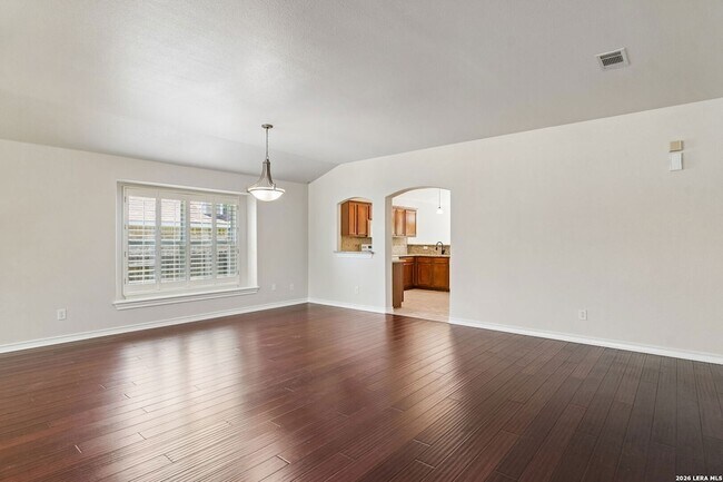 Building Photo - 1303 Bluff Forest