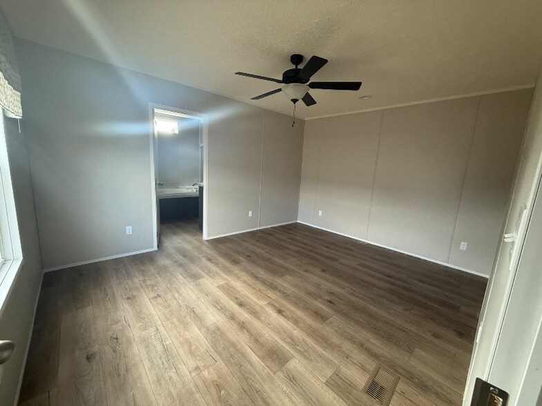 Building Photo - 3438 Gordon Terry Pkwy