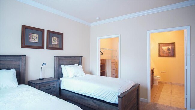 Building Photo - 1371 Tuscan Terrace