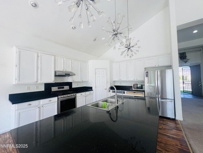 Building Photo - 513 Cypress Point Dr