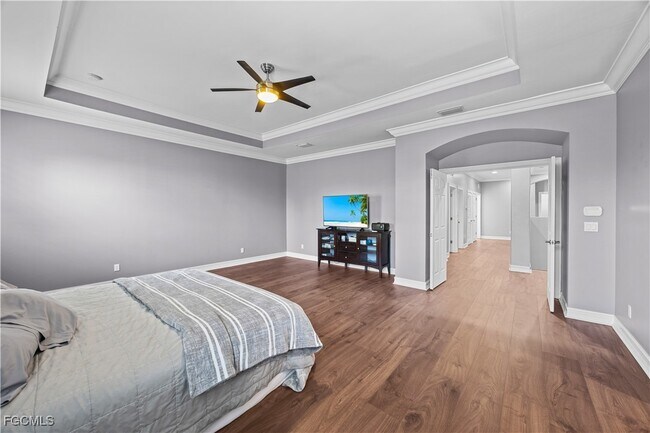 Building Photo - 8250 Sumner Ave