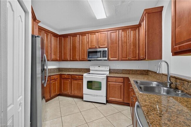 Building Photo - 7032 Ambrosia Ln