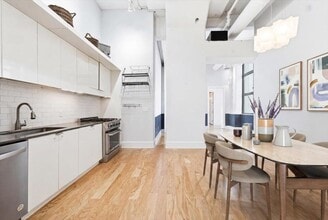 Building Photo - 50 Dey St