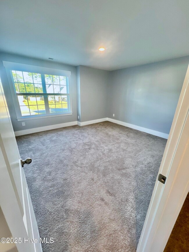 Building Photo - 111 Ballantine Grv Ln