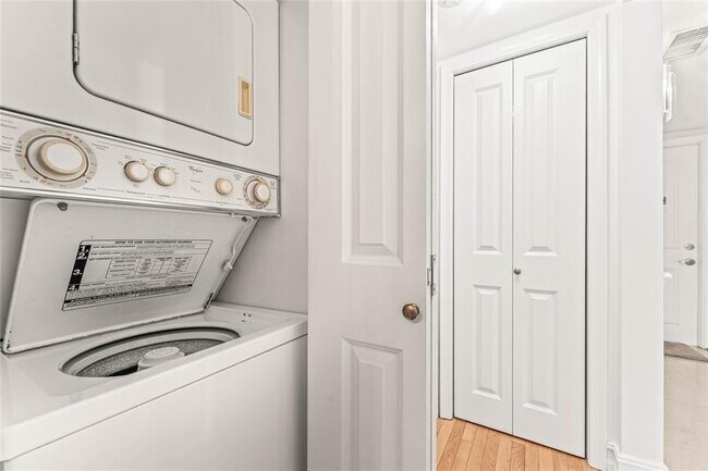 Building Photo - 750 NE Spanish River Blvd