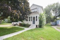 Building Photo - 1516/1520 E Hawthorne Ave