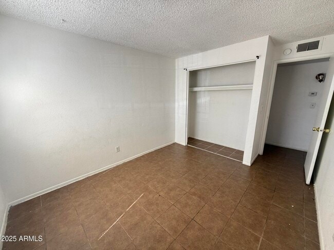Building Photo - 3646 N 69th Ave