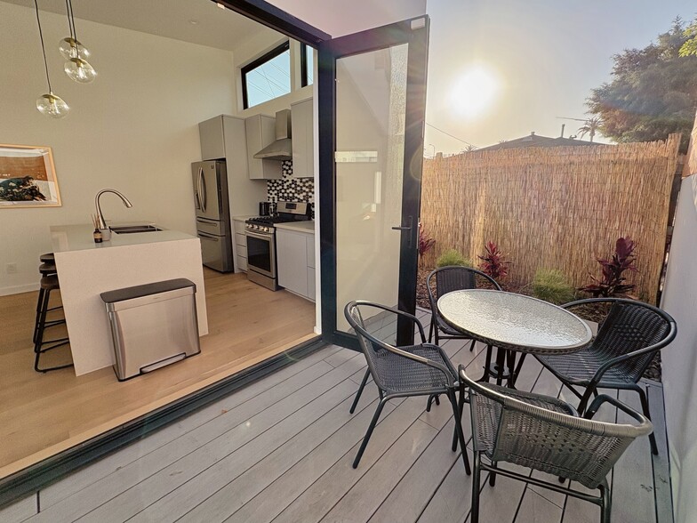 Building Photo - 2935 S West View St