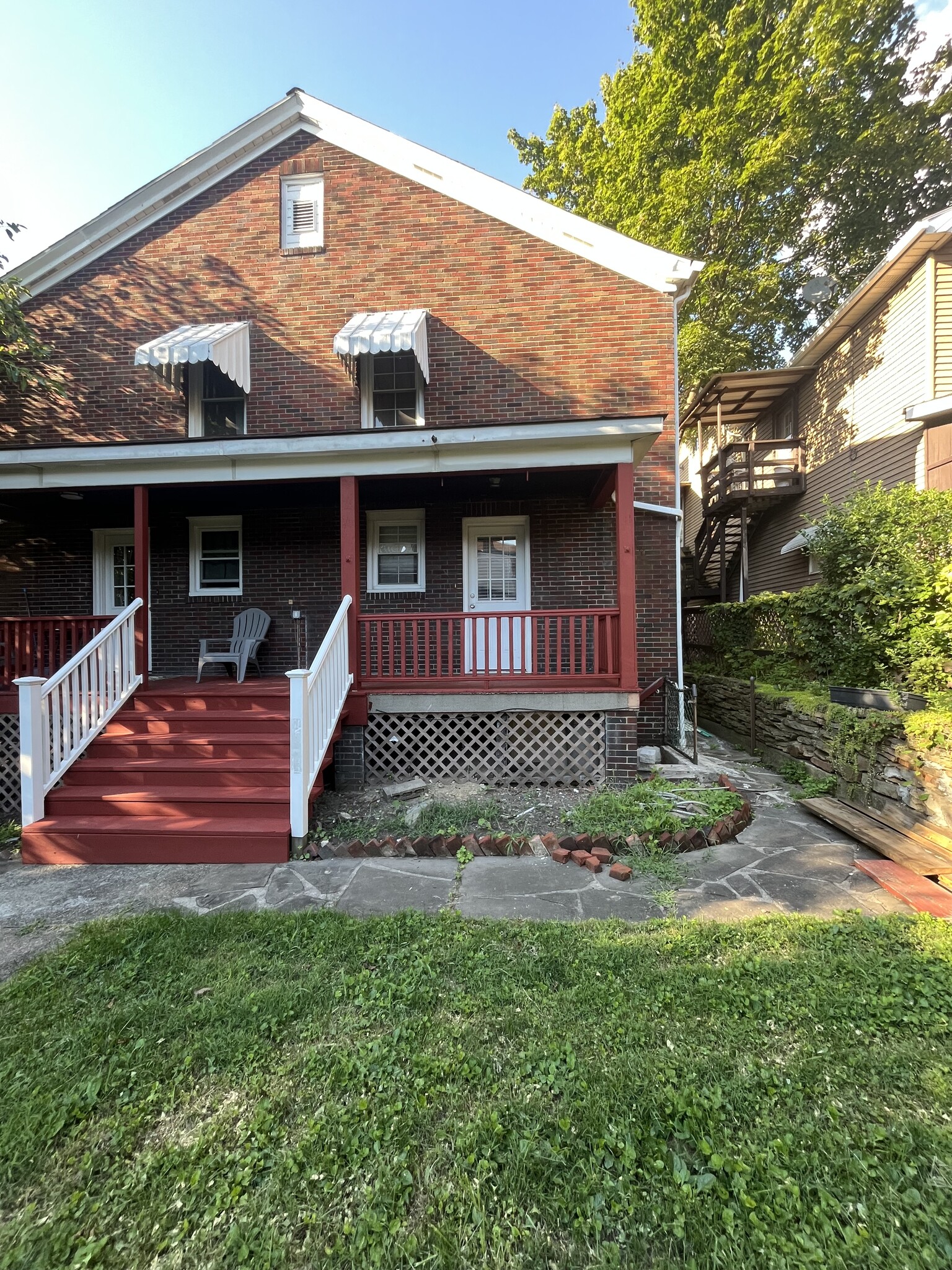 Back payio - 802 Gaskill Ave