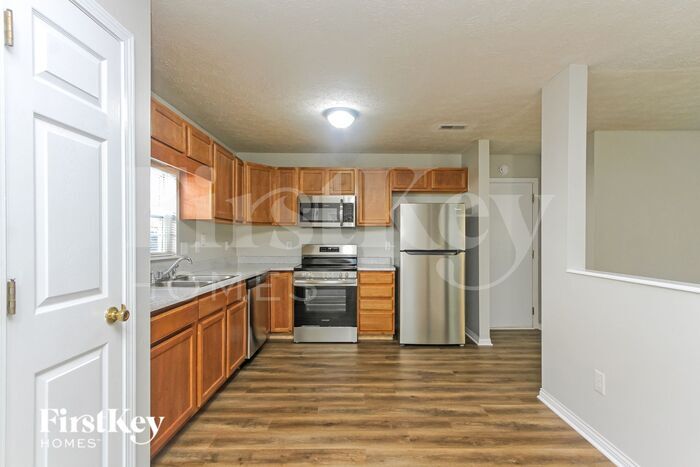 Building Photo - 3866 Planewood Dr