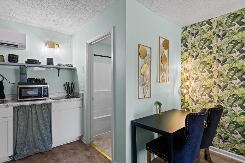 Building Photo - 1122 NC-210