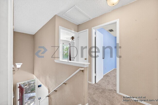 Building Photo - 5515 Champions Hill Dr