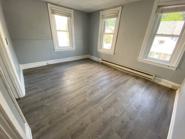 Building Photo - 112 Walnut St