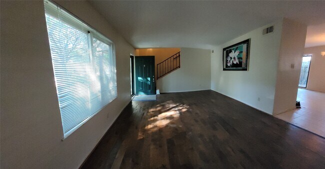 Building Photo - 2139 Shiveley Cir