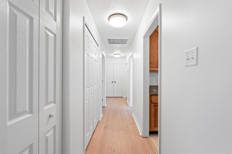 Building Photo - 315 Beaverdam Rd