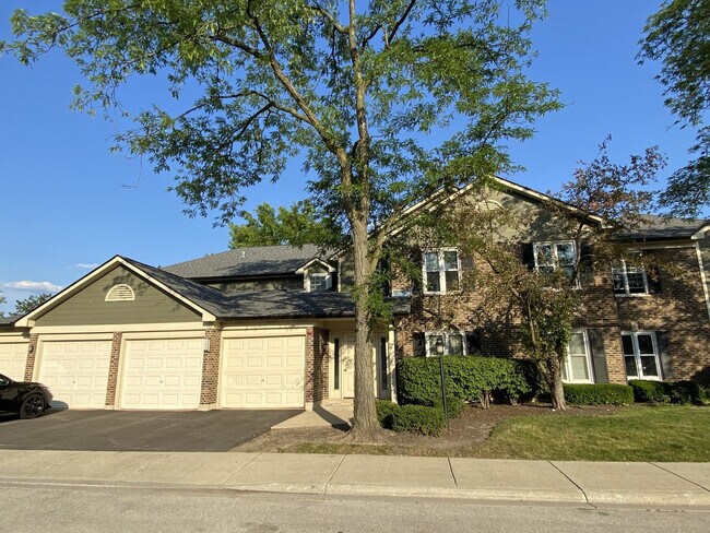 Primary Photo - 186 Grove Ave