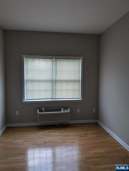 Building Photo - 333 Willow St