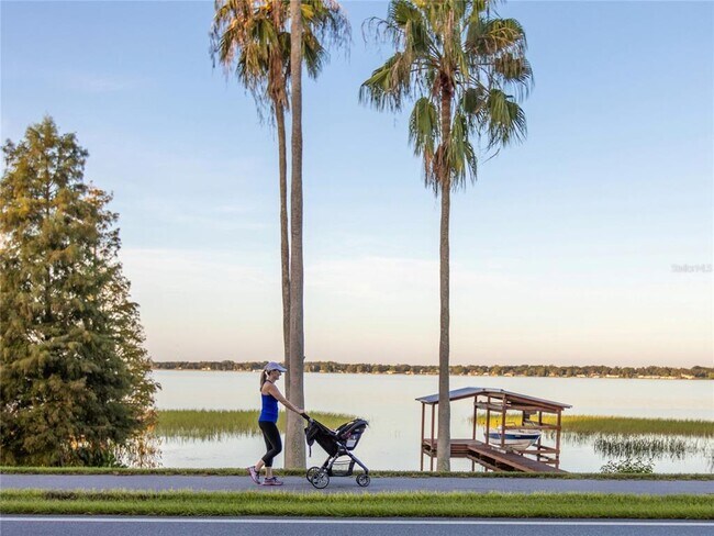 Building Photo - 2000 15th Ct NW