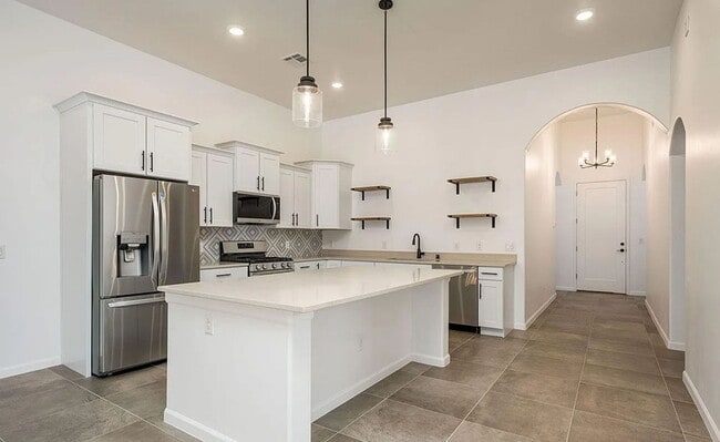 Building Photo - New in Picacho Hills