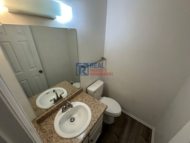 Building Photo - 3528 S Richfield St