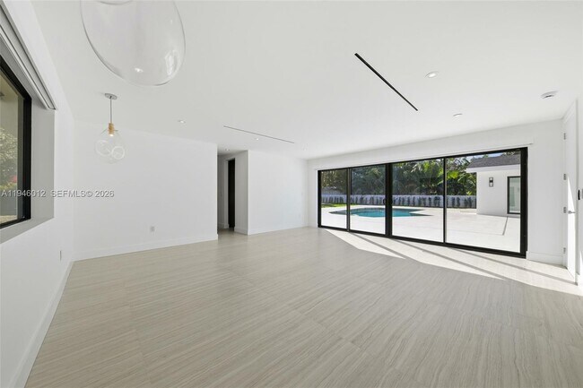 Building Photo - 8800 SW 118th St