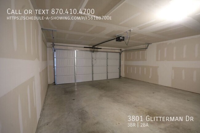 Building Photo - Recent construction - beautiful 3 bed / 2 ...