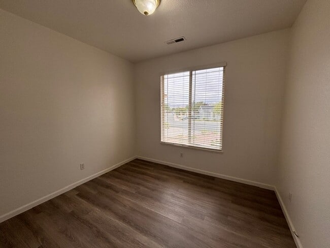 Building Photo - 1024 Westcreek Ln