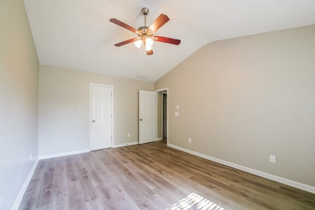 Building Photo - 2966 Heather Lake Dr